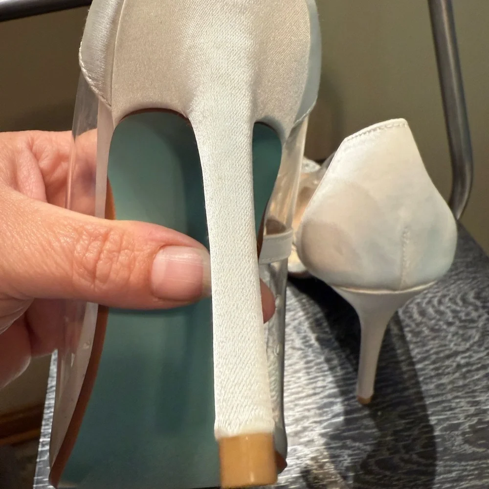 Betsey Johnson I Do  Clear Silver Heels - Picture 9 of 15